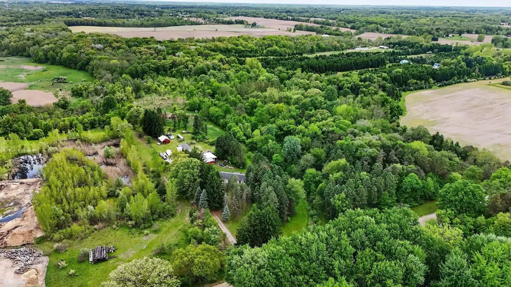 3477 Winegar Road Perry Township MI 48872