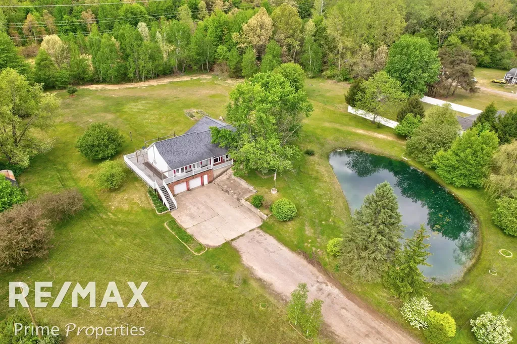 2081 Byrnes Drive Thetford Township MI 48420