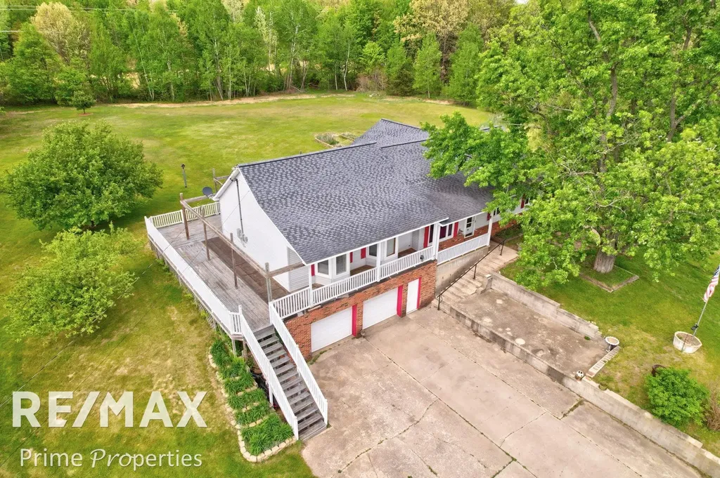 2081 Byrnes Drive Thetford Township MI 48420