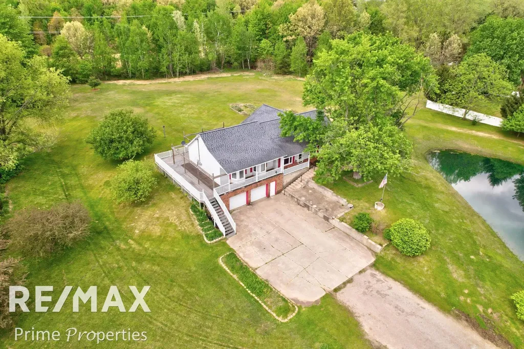 2081 Byrnes Drive Thetford Township MI 48420