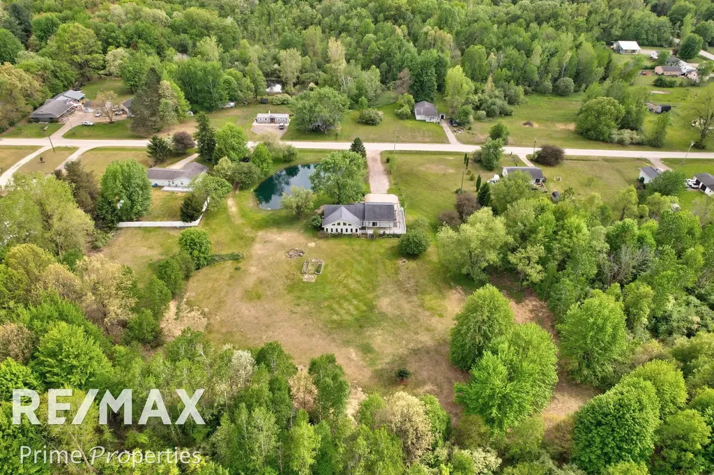 2081 Byrnes Drive Thetford Township MI 48420