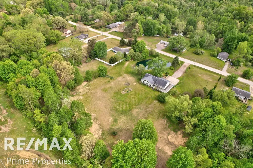 2081 Byrnes Drive Thetford Township MI 48420