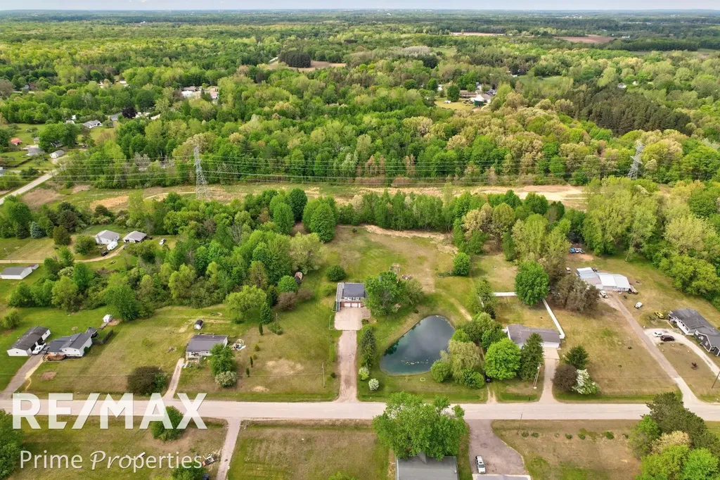 2081 Byrnes Drive Thetford Township MI 48420