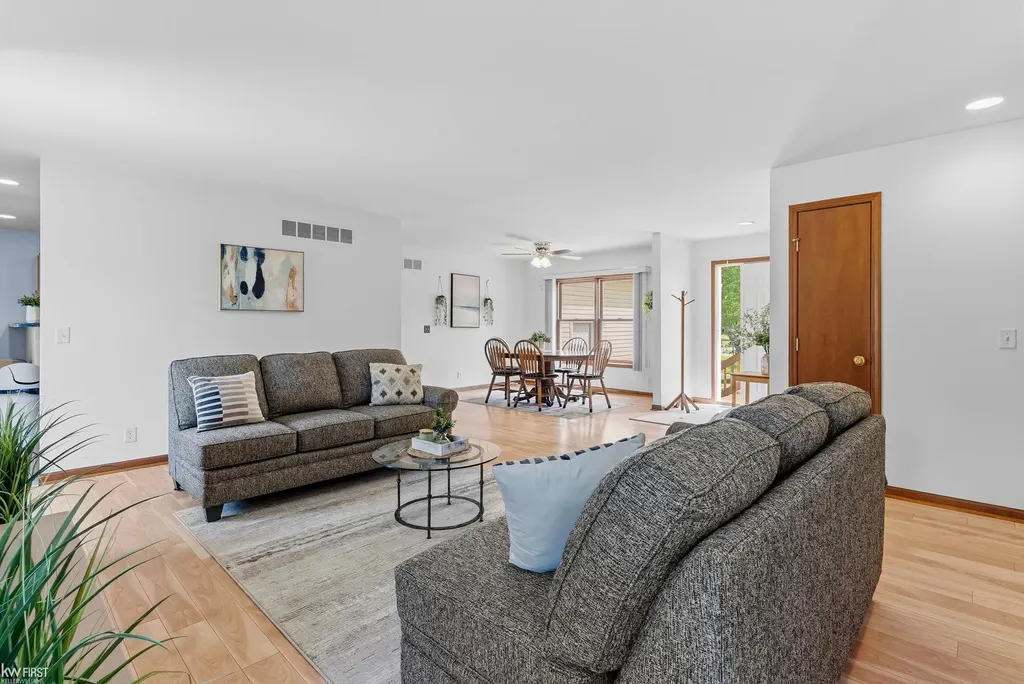 2445 E Lake Road Thetford Township MI 48420