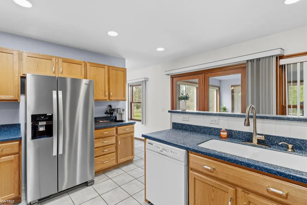 2445 E Lake Road Thetford Township MI 48420