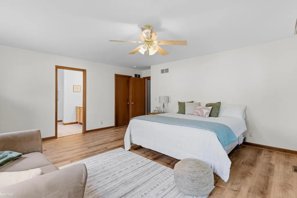 2445 E Lake Road Thetford Township MI 48420