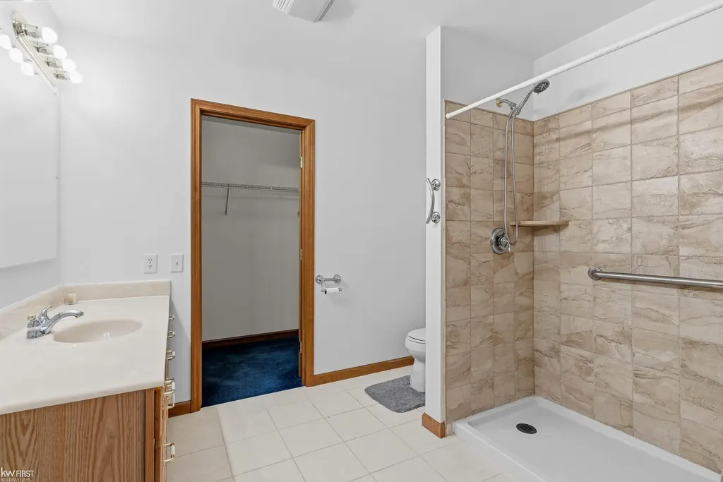 2445 E Lake Road Thetford Township MI 48420