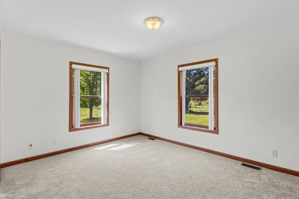 2445 E Lake Road Thetford Township MI 48420