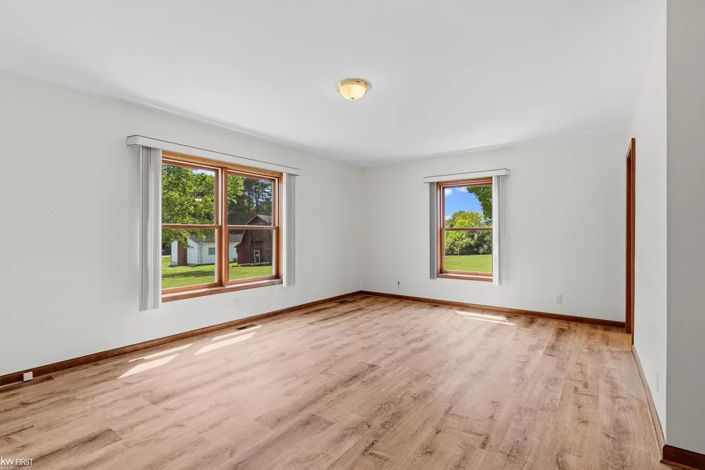 2445 E Lake Road Thetford Township MI 48420