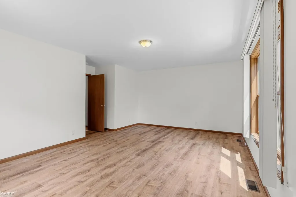 2445 E Lake Road Thetford Township MI 48420