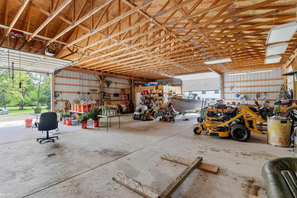 2445 E Lake Road Thetford Township MI 48420