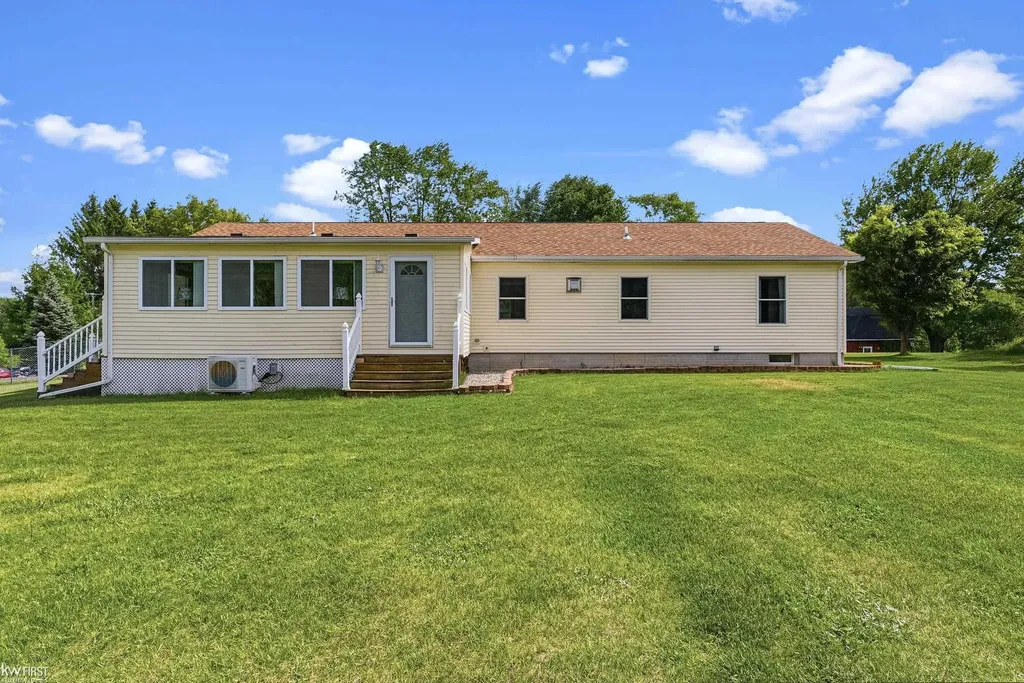 2445 E Lake Road Thetford Township MI 48420