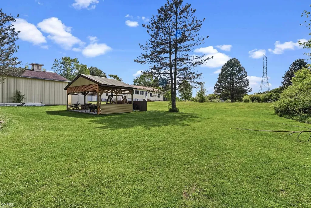 2445 E Lake Road Thetford Township MI 48420