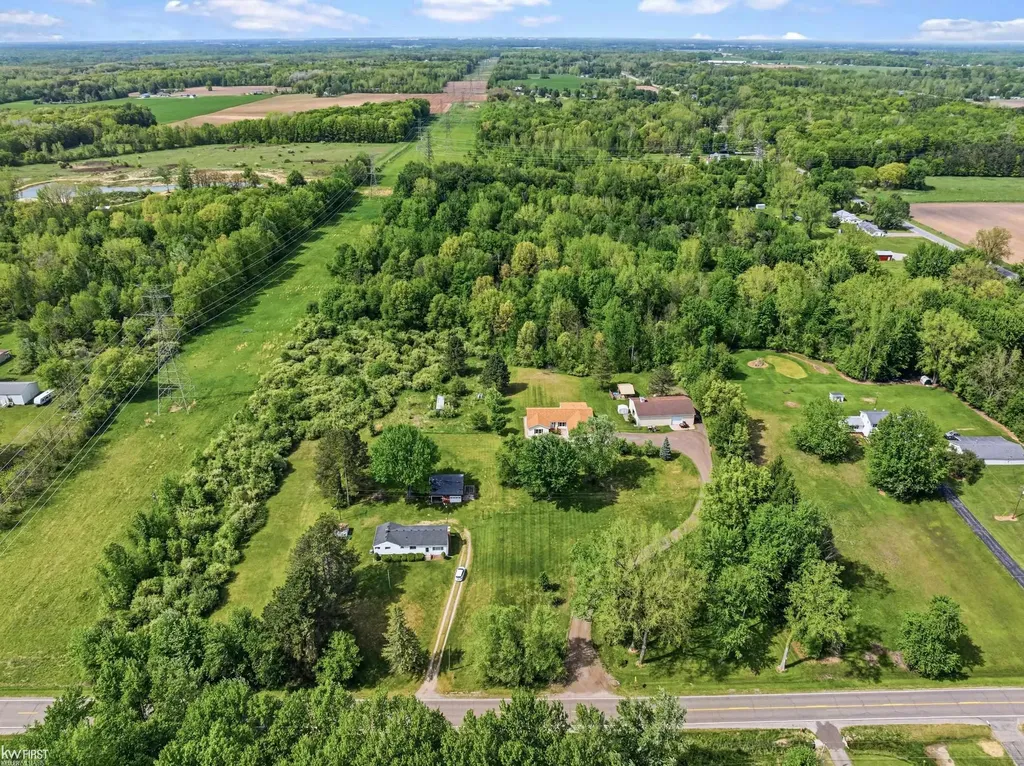 2445 E Lake Road Thetford Township MI 48420