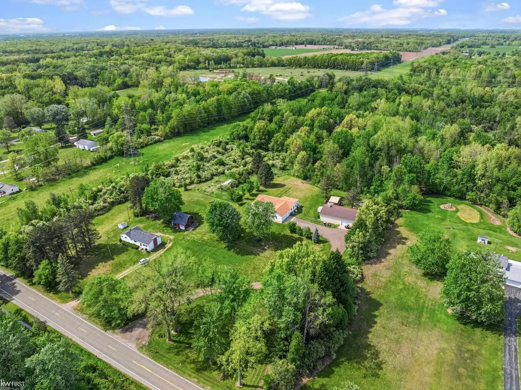 2445 E Lake Road Thetford Township MI 48420