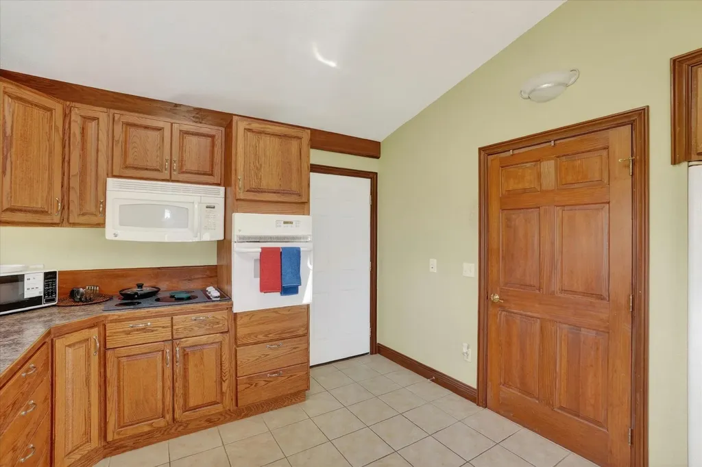 8580 W Hibbard Road Middlebury Township MI 48866