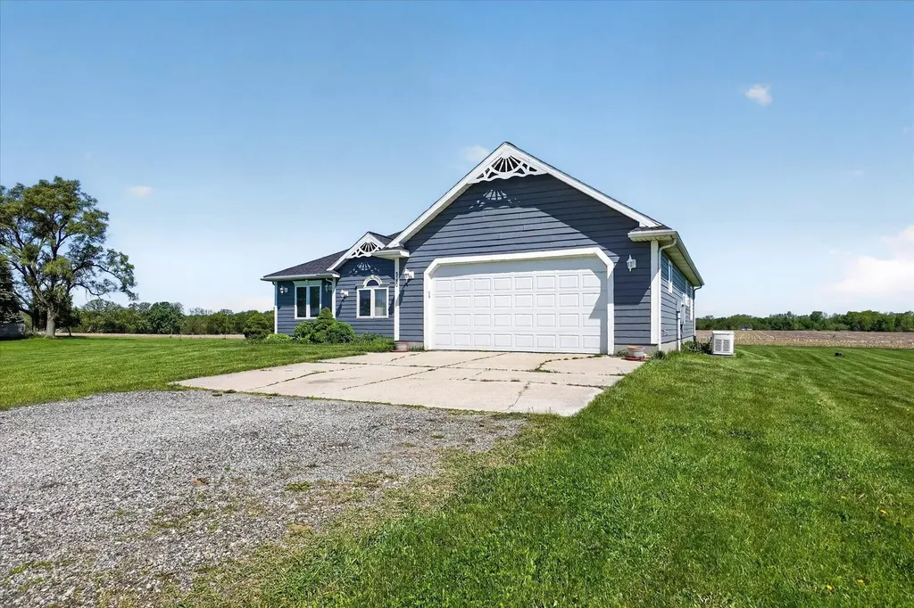 8580 W Hibbard Road Middlebury Township MI 48866