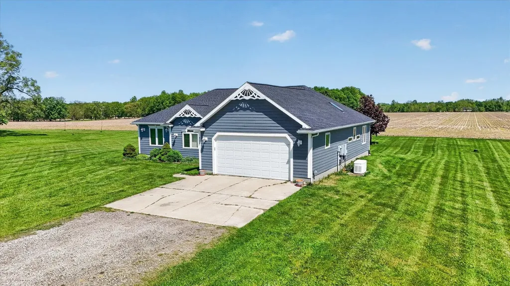 8580 W Hibbard Road Middlebury Township MI 48866