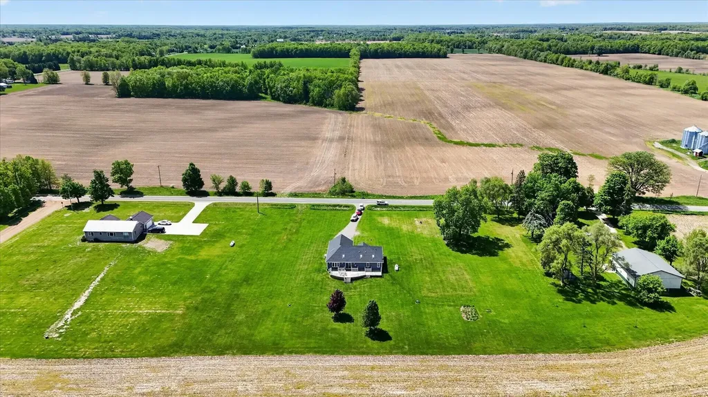 8580 W Hibbard Road Middlebury Township MI 48866