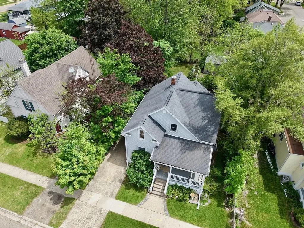 202 Mackinaw Street Durand City MI 48429