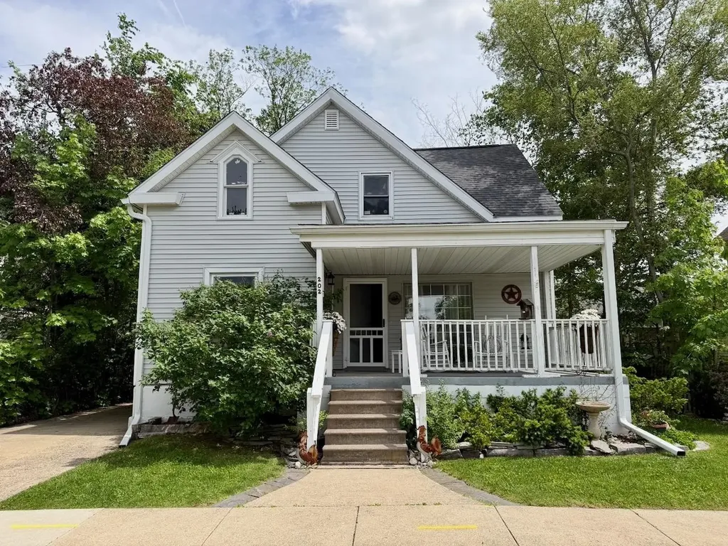 202 Mackinaw Street Durand City MI 48429