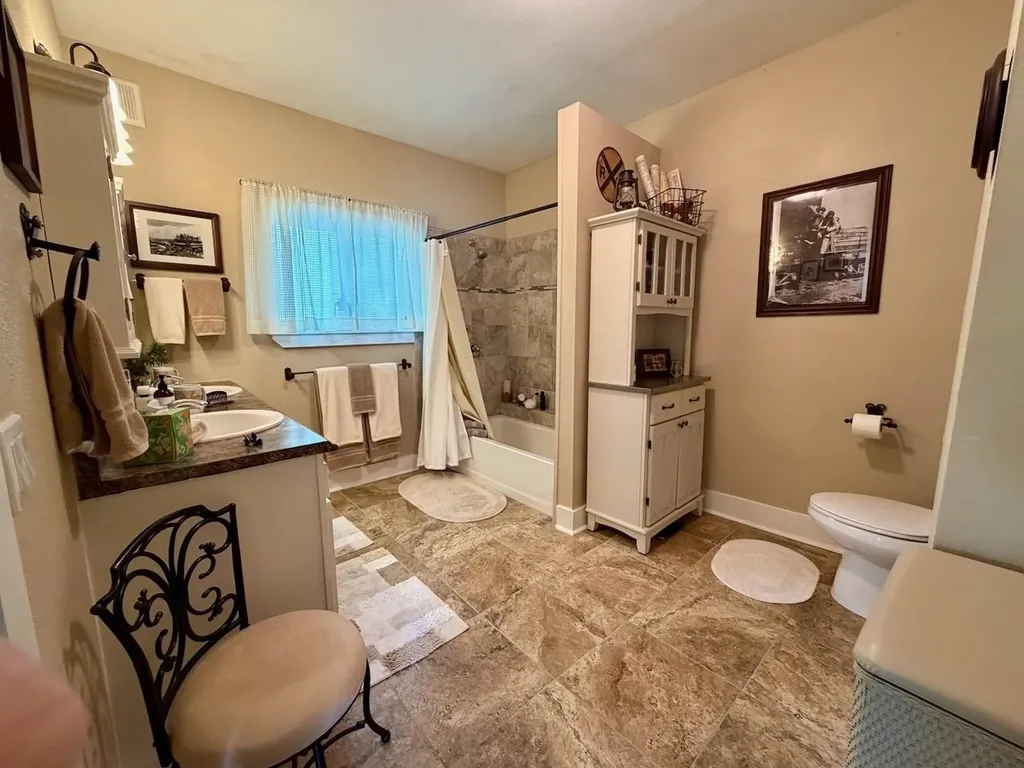 202 Mackinaw Street Durand City MI 48429