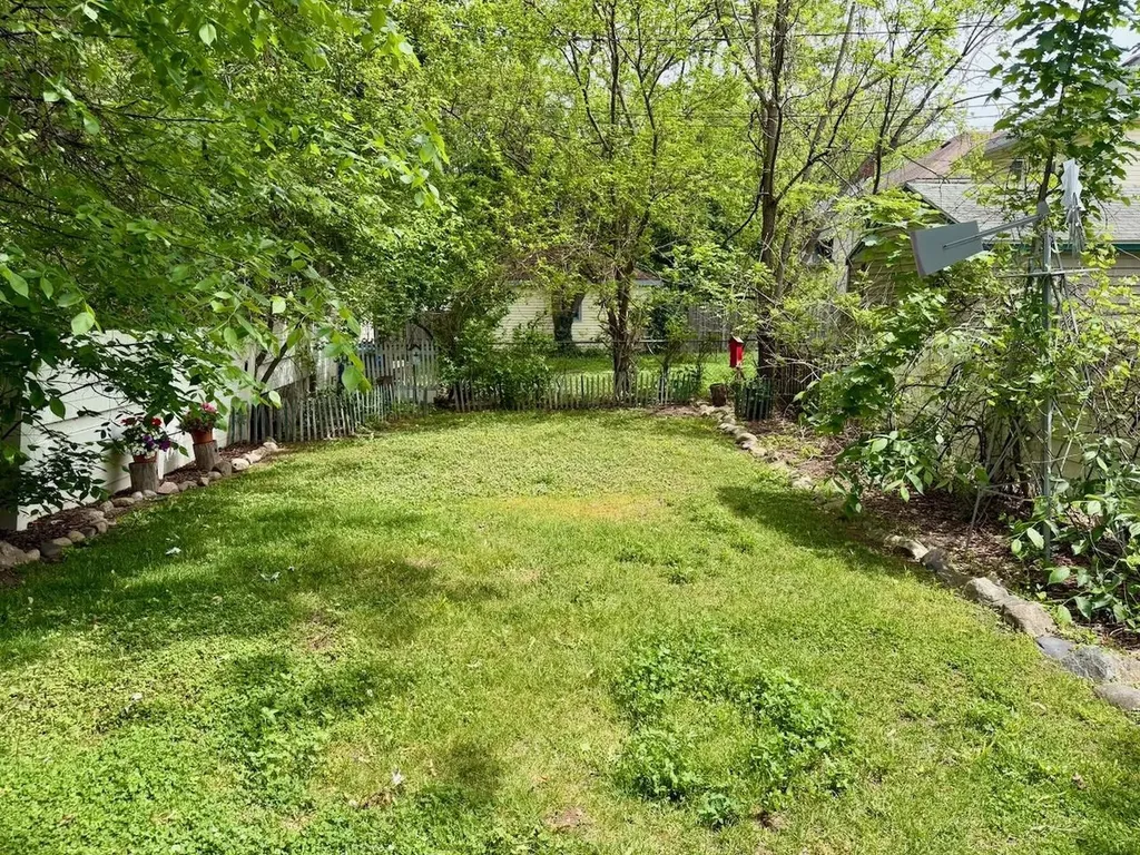 202 Mackinaw Street Durand City MI 48429