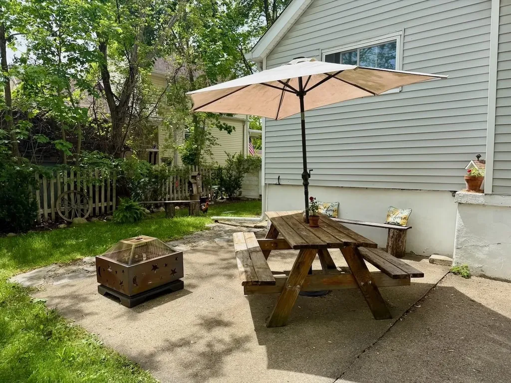 202 Mackinaw Street Durand City MI 48429