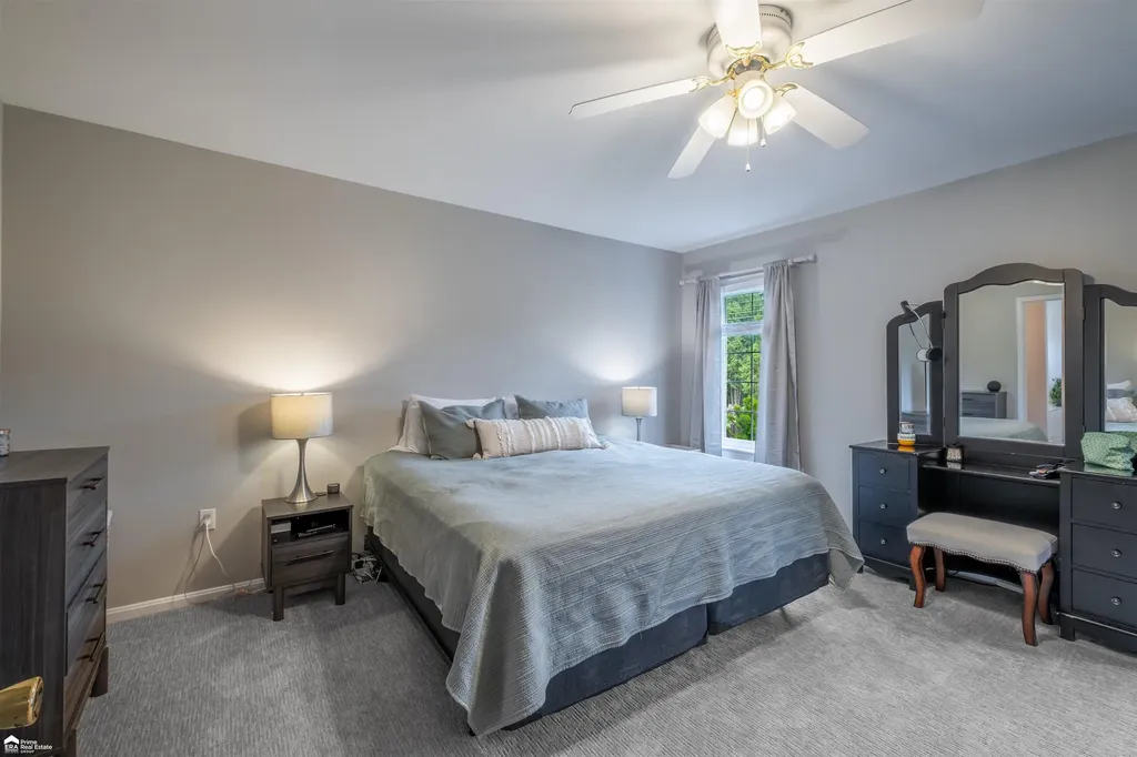 8201 Fountain View Drive Flushing Charter Township MI 48433
