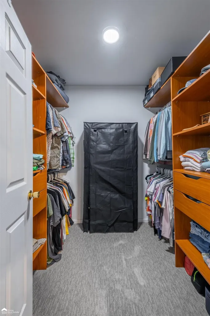 8201 Fountain View Drive Flushing Charter Township MI 48433