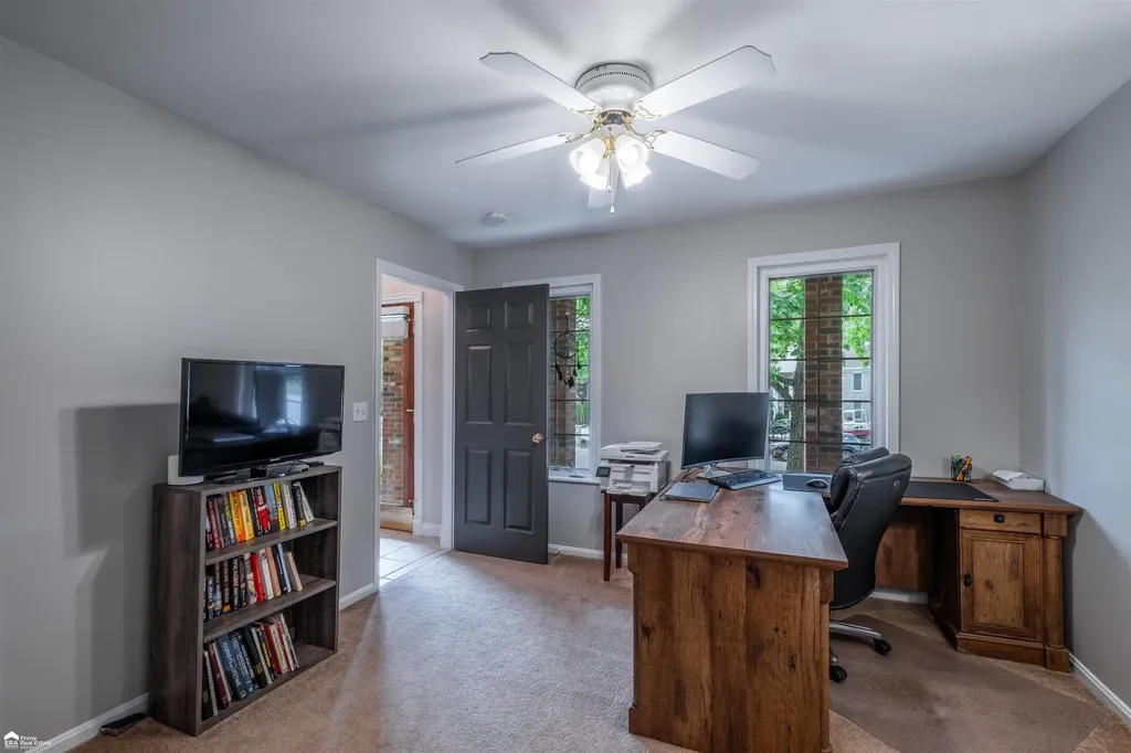 8201 Fountain View Drive Flushing Charter Township MI 48433