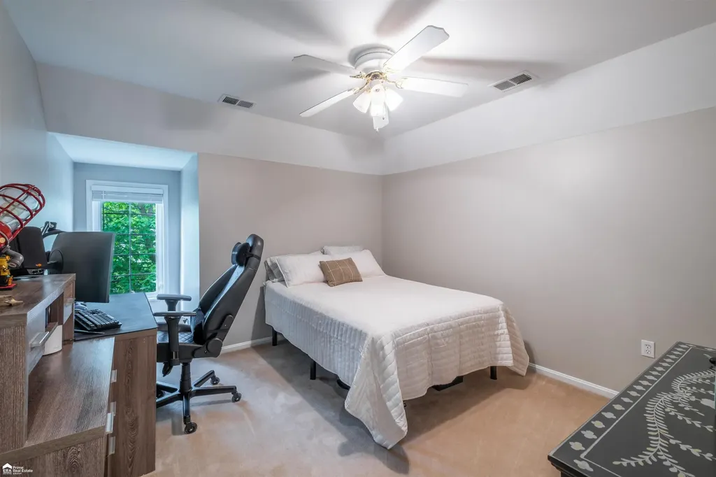 8201 Fountain View Drive Flushing Charter Township MI 48433