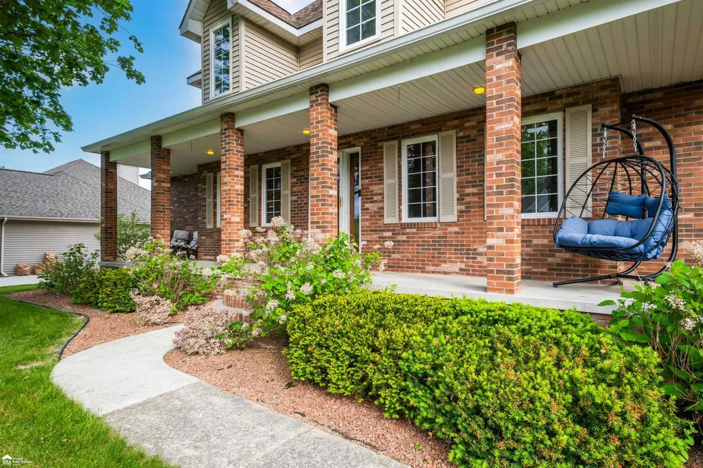 8201 Fountain View Drive Flushing Charter Township MI 48433