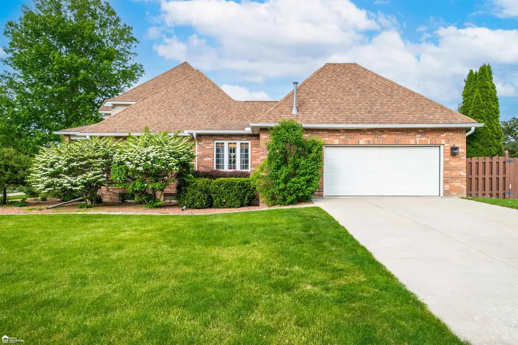 8201 Fountain View Drive Flushing Charter Township MI 48433