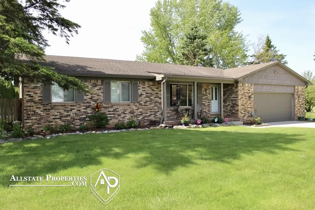 8468 Lippincott Boulevard Davison Township MI 48423