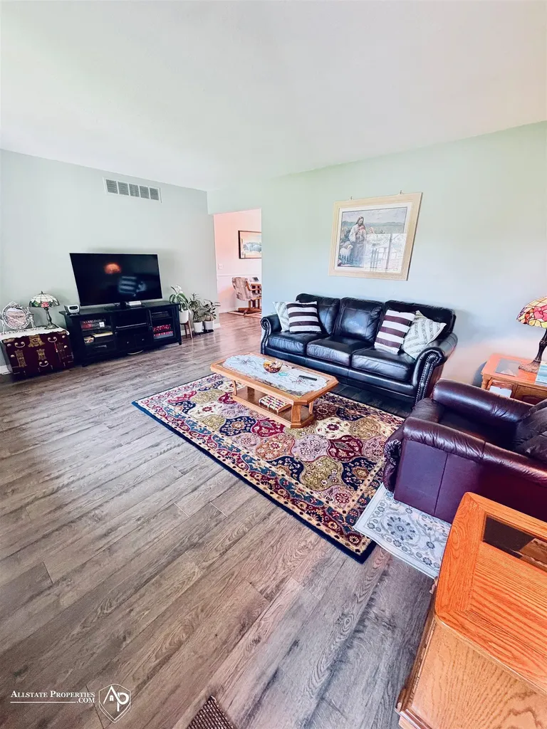 8468 Lippincott Boulevard Davison Township MI 48423