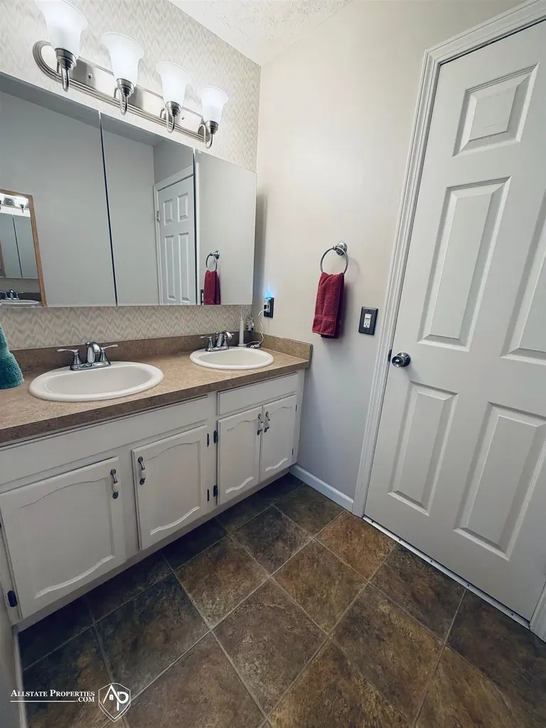 8468 Lippincott Boulevard Davison Township MI 48423