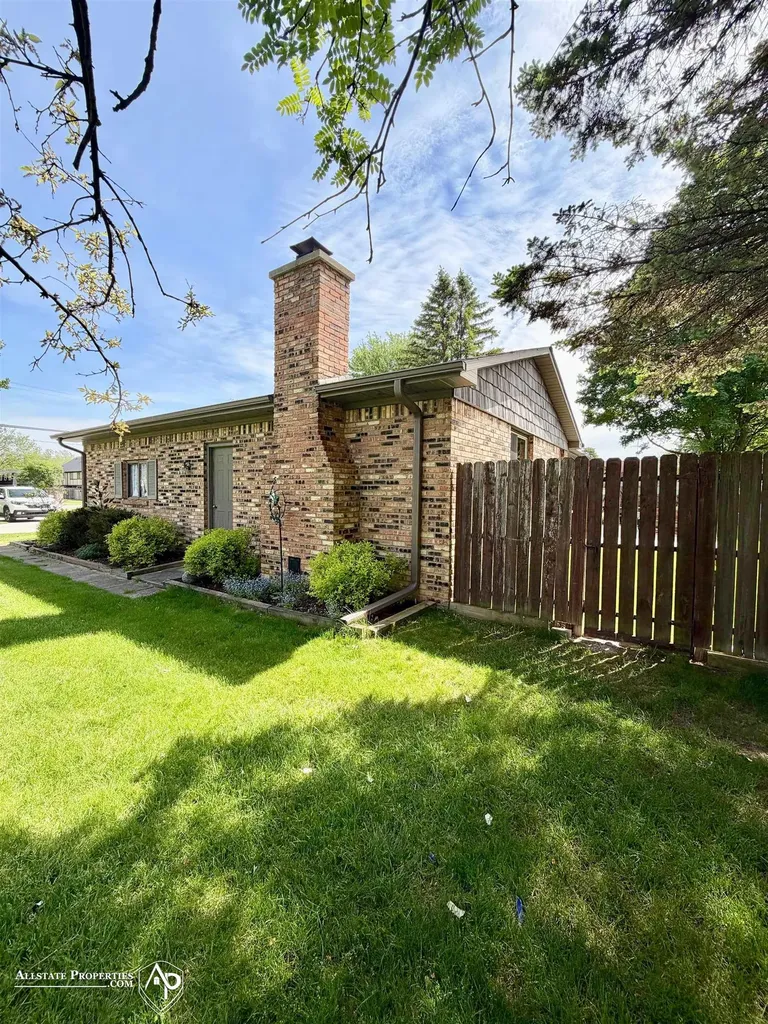 8468 Lippincott Boulevard Davison Township MI 48423