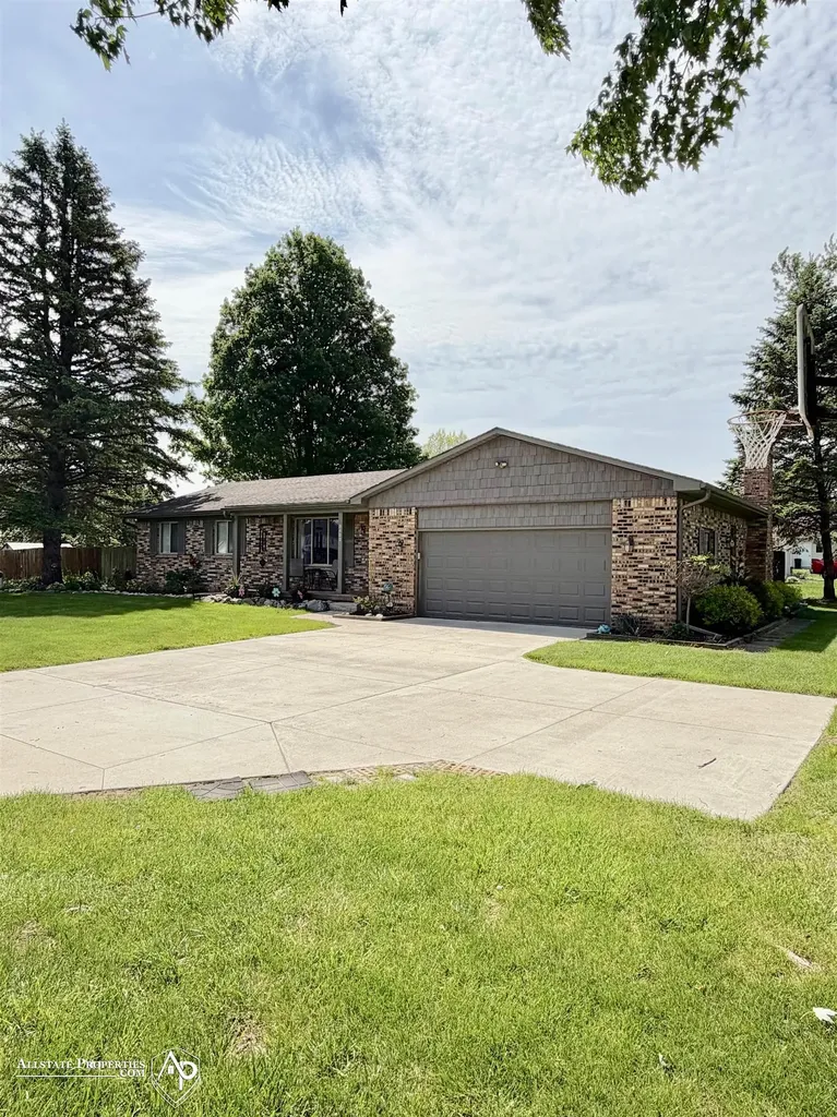 8468 Lippincott Boulevard Davison Township MI 48423