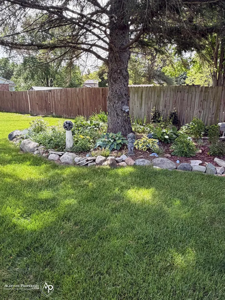 8468 Lippincott Boulevard Davison Township MI 48423