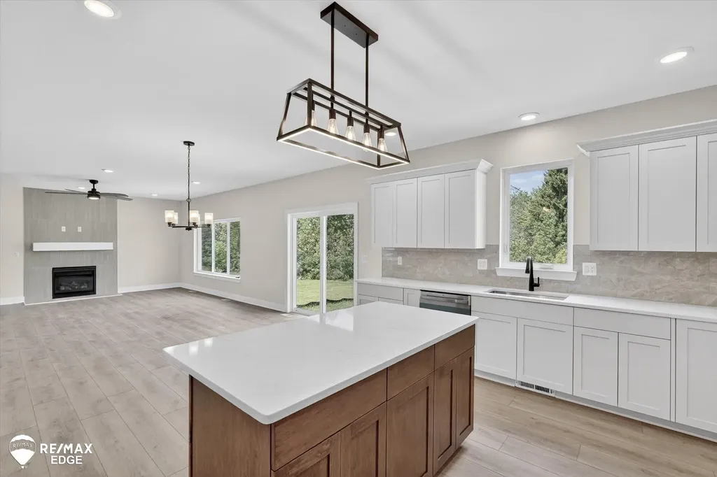 8080 Peninsula Circle Mundy Township MI 48439