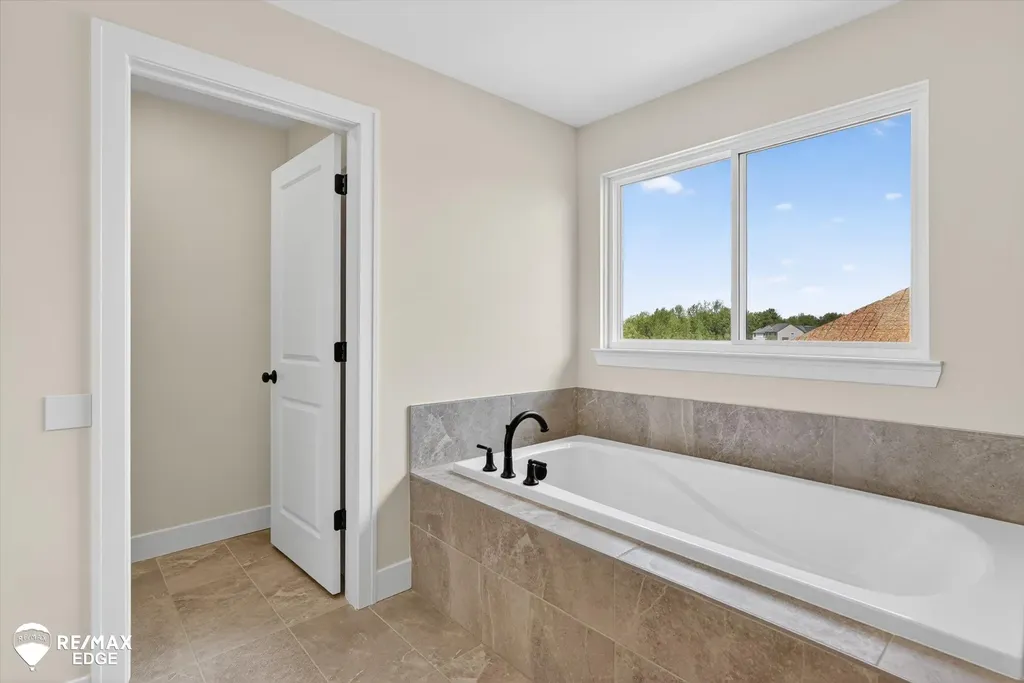 8080 Peninsula Circle Mundy Township MI 48439