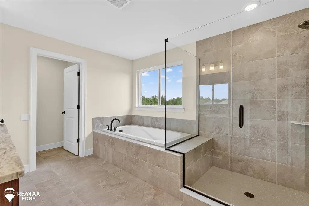 8080 Peninsula Circle Mundy Township MI 48439