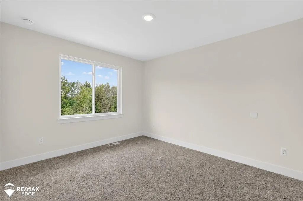 8080 Peninsula Circle Mundy Township MI 48439