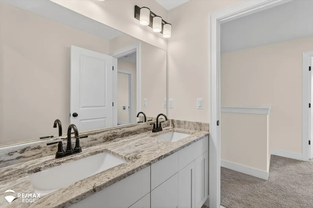 8080 Peninsula Circle Mundy Township MI 48439