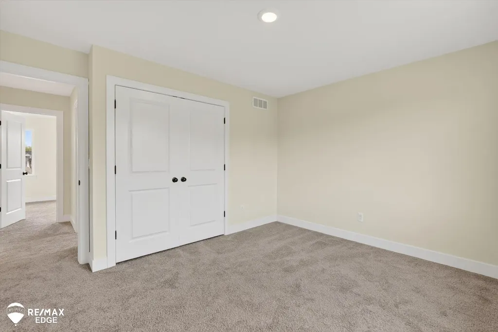 8080 Peninsula Circle Mundy Township MI 48439