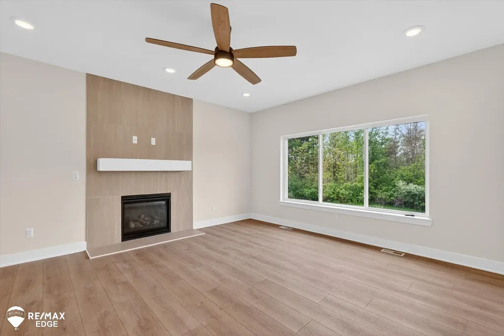 8080 Peninsula Circle Mundy Township MI 48439