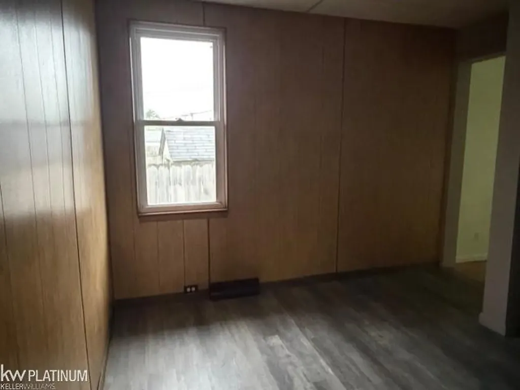 1303 23rd Street Port Huron City MI 48060
