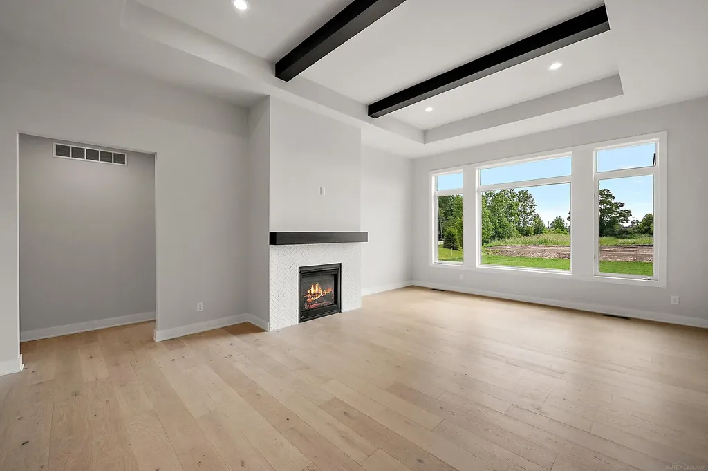 54946 Rose Terrace Drive Shelby Charter Township MI 48316