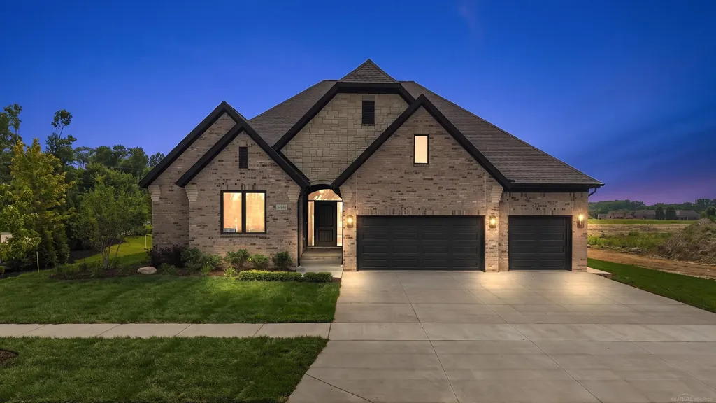 54946 Rose Terrace Drive Shelby Charter Township MI 48316